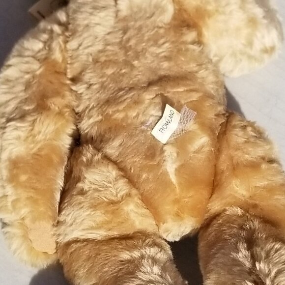 Hand Crafted Jointed Teddy Bear by Dorothy Rowland - Picture 3 of 4